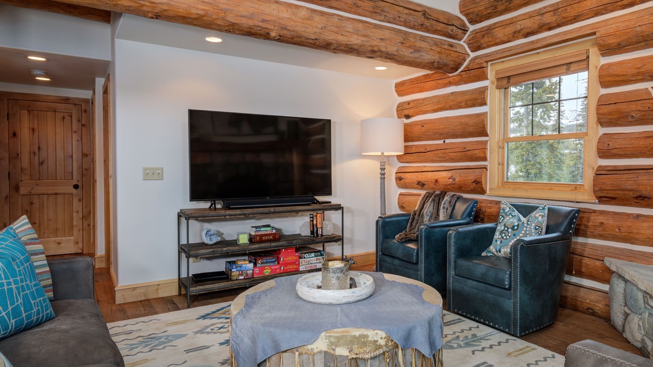 Photo of Bedroom in Powder Ridge