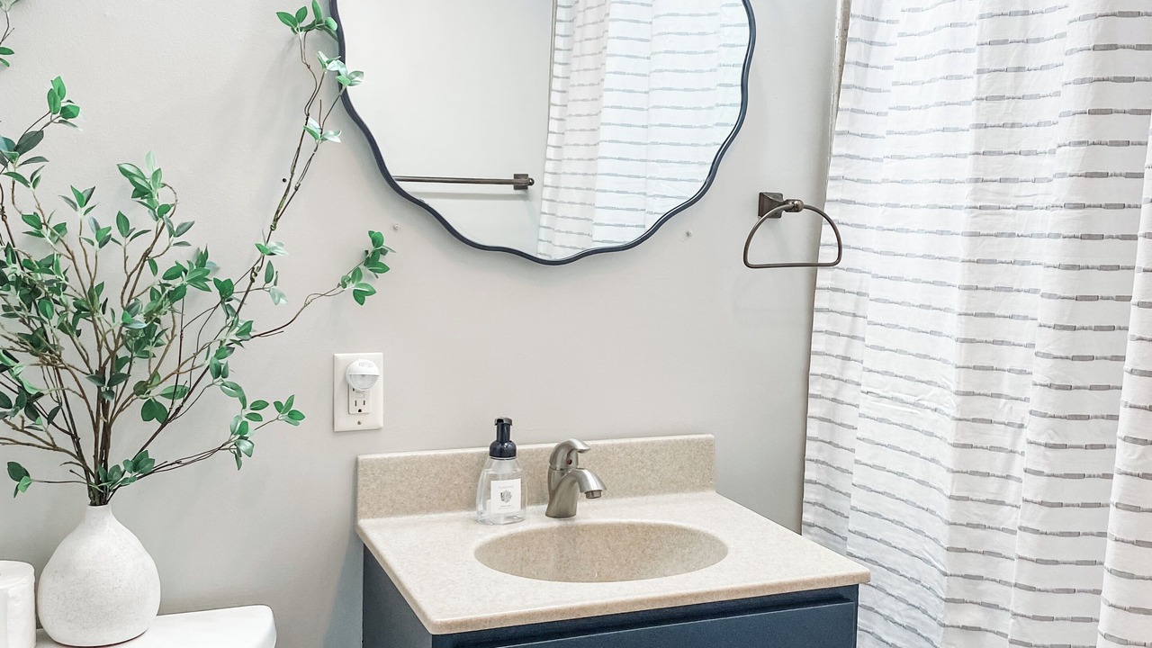 Photo of Bathroom in Stevens County