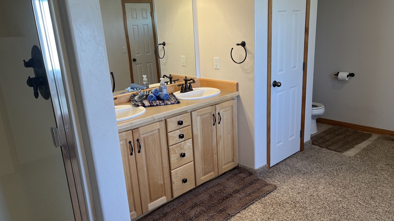 Photo of Bathroom in Lapoint