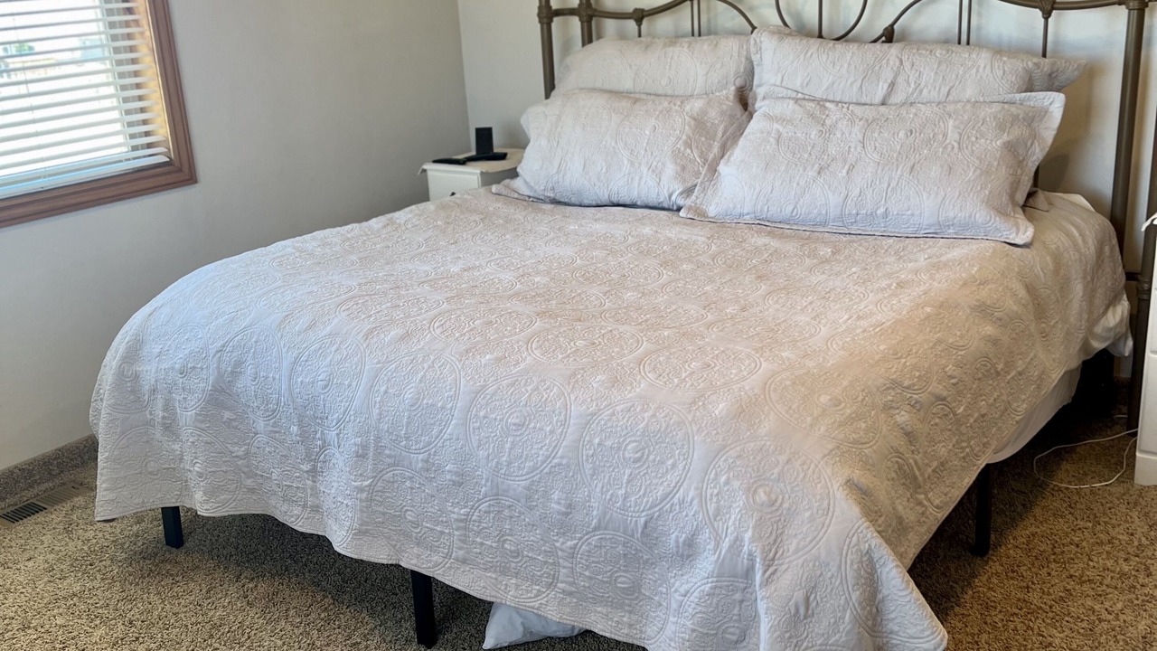 Photo of Bedroom in Lapoint