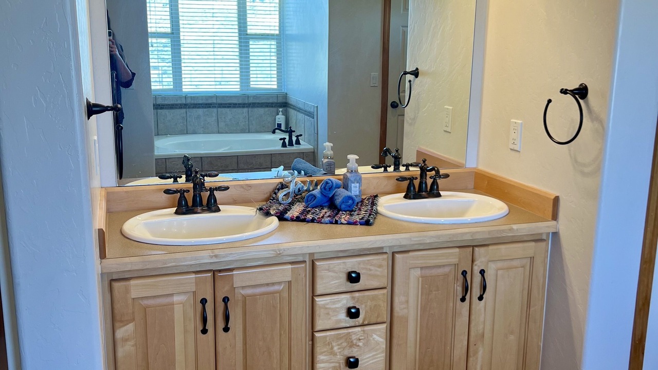 Photo of Bathroom in Lapoint