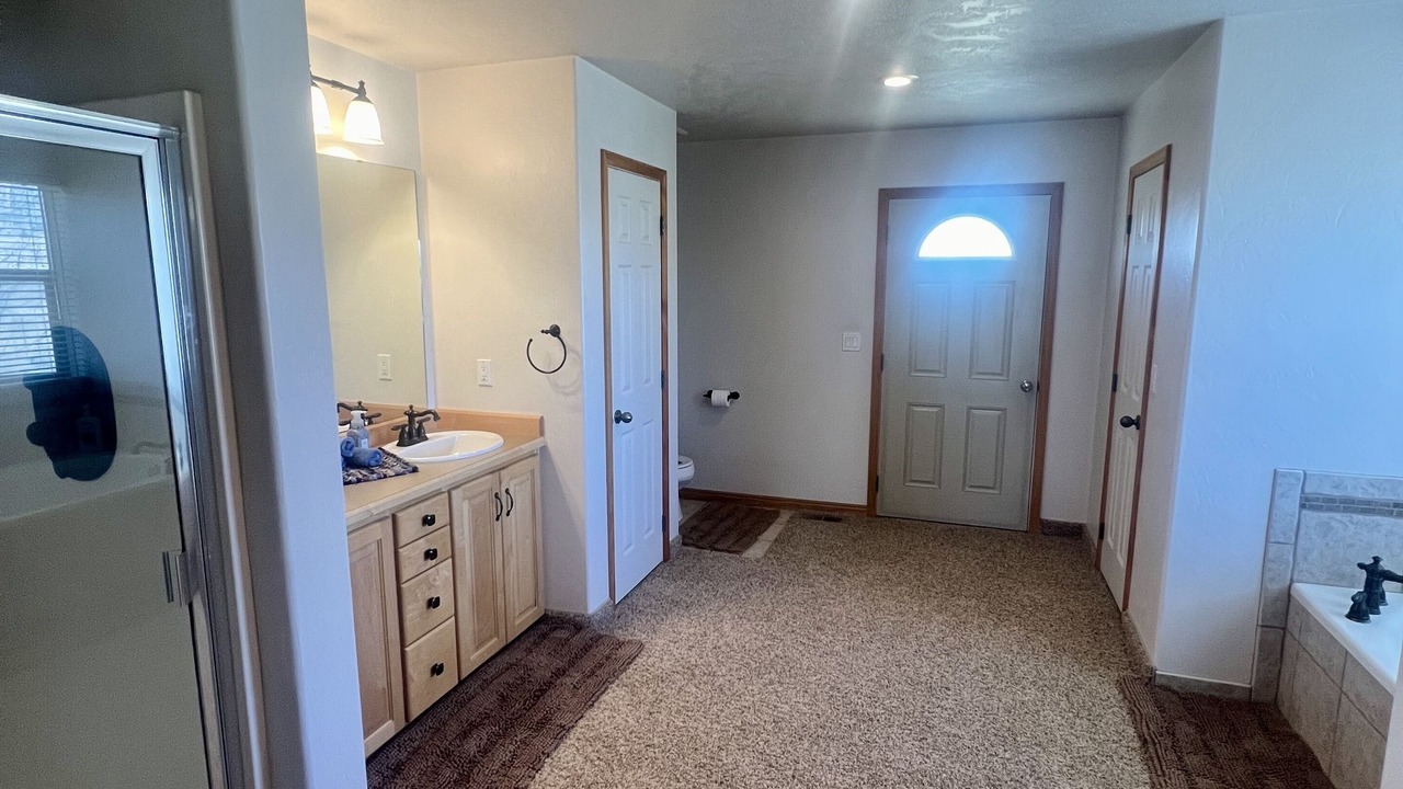 Photo of Bathroom in Lapoint