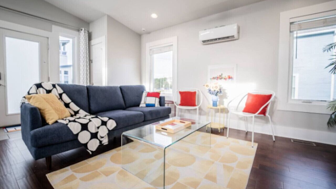 Photo of Livingroom in Fountain Square