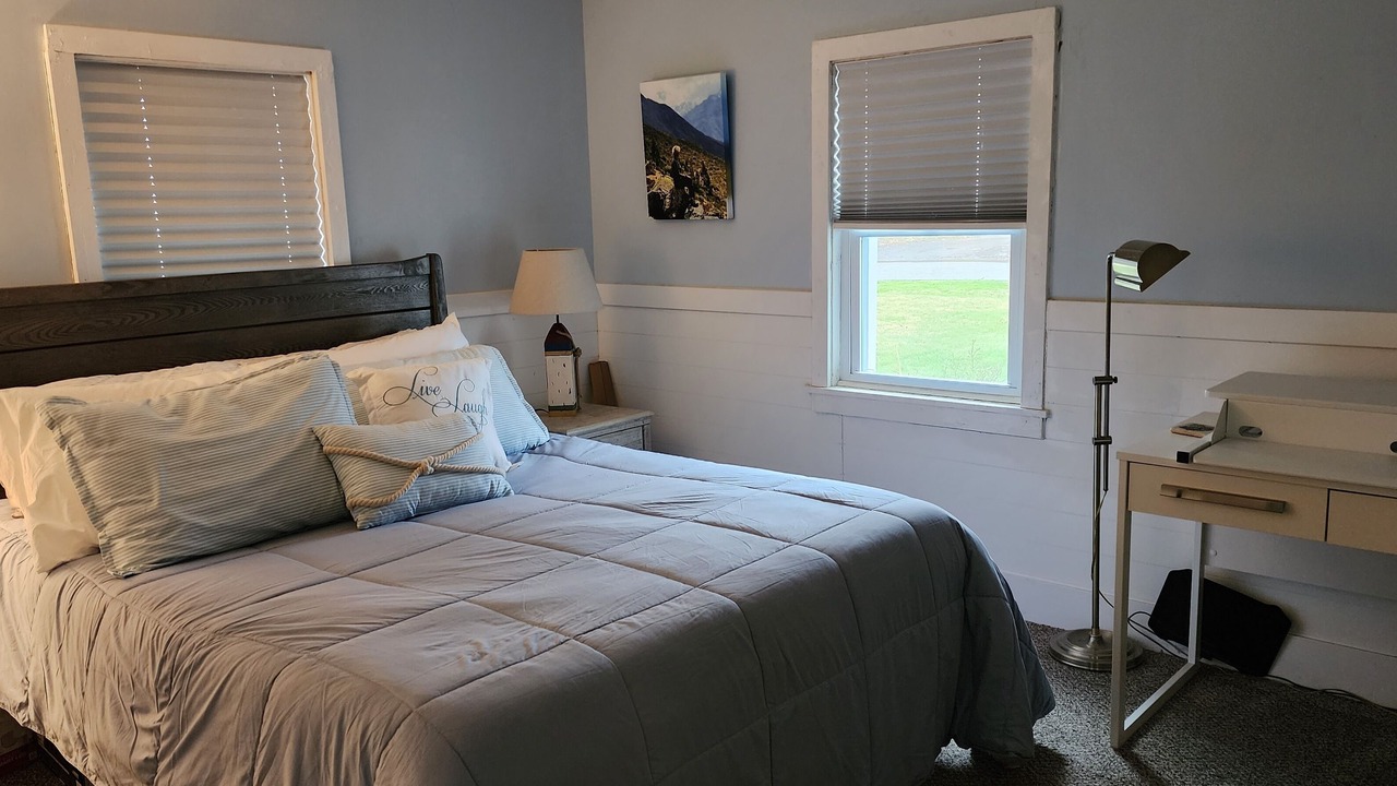Photo of Bedroom in Craig Beach