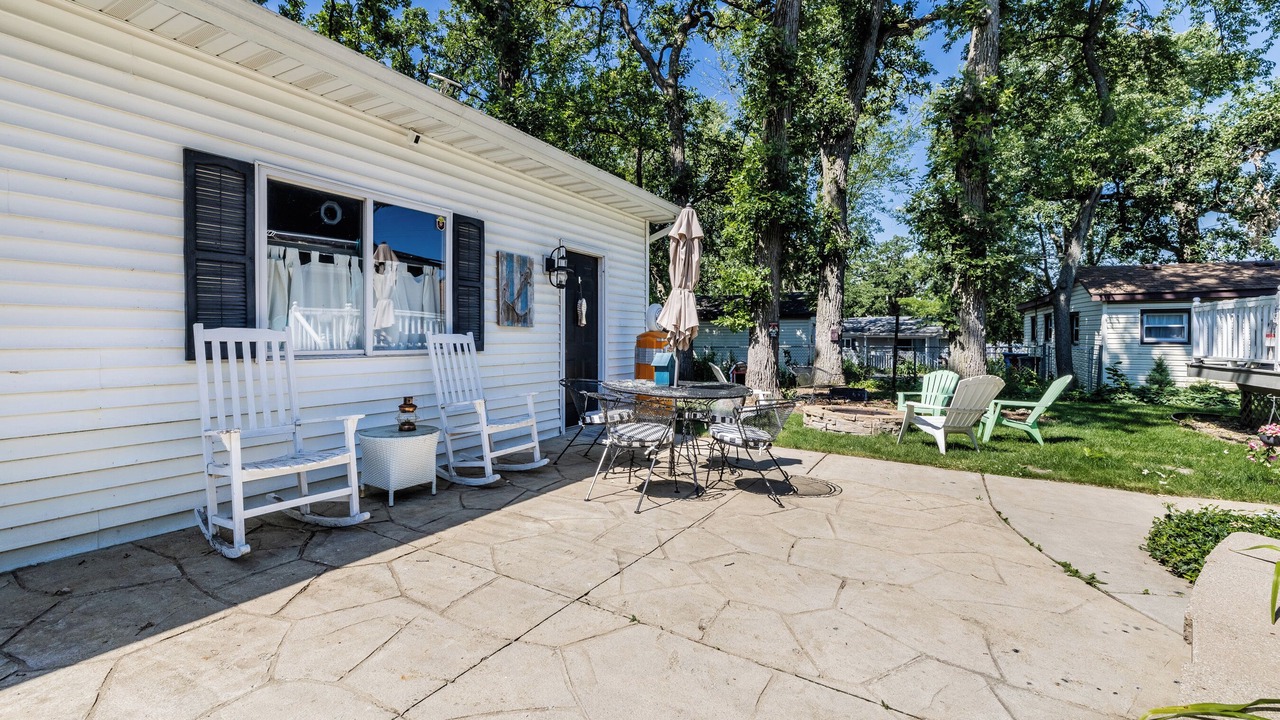 Photo of Outdoor in Cedar Lake