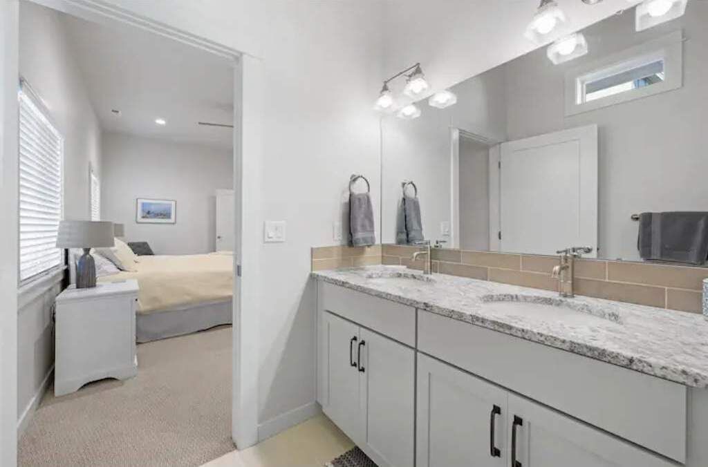 Photo of Bathroom in East End