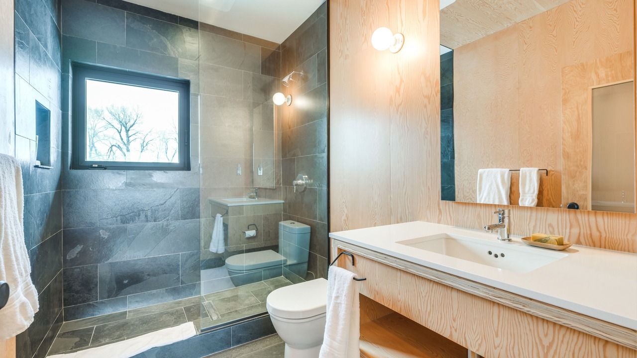 Photo of Bathroom in Whitehall