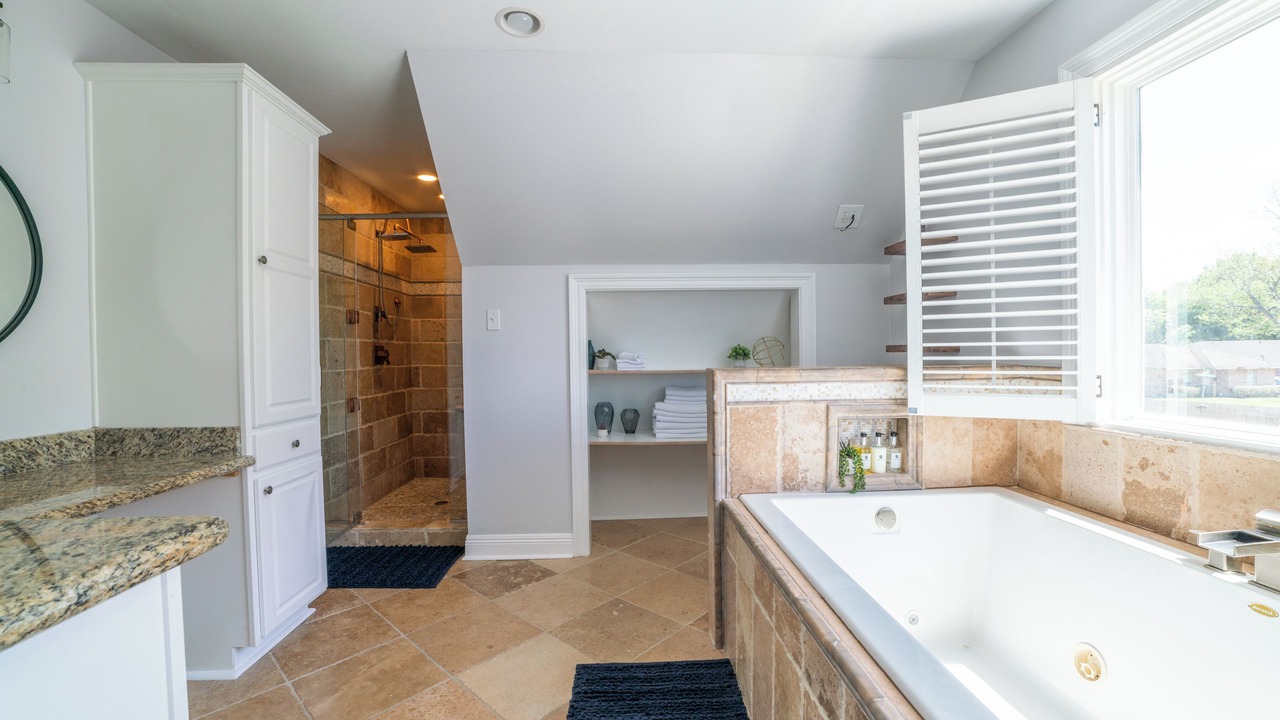 Photo of Bathroom in Chalmette