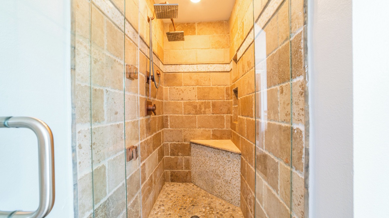 Photo of Bathroom in Chalmette
