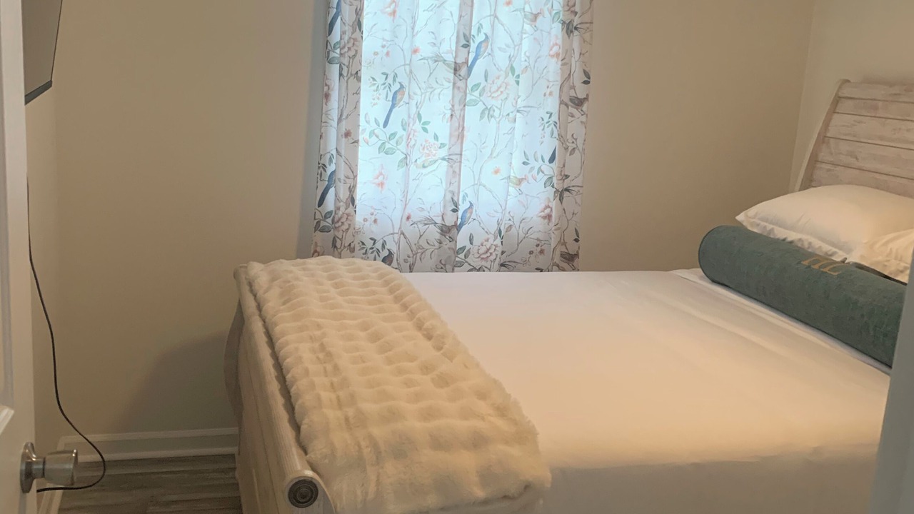 Photo of Bedroom in Elizabethtown