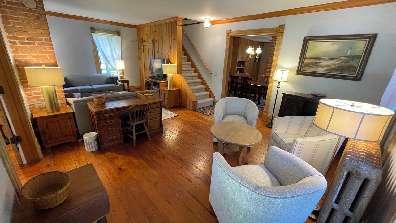 Photo of Livingroom in Vermilion