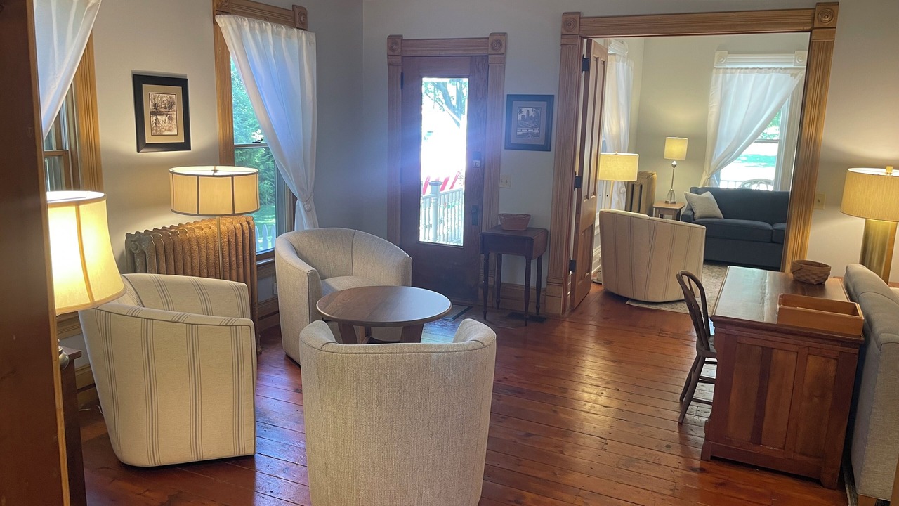 Photo of Livingroom in Vermilion