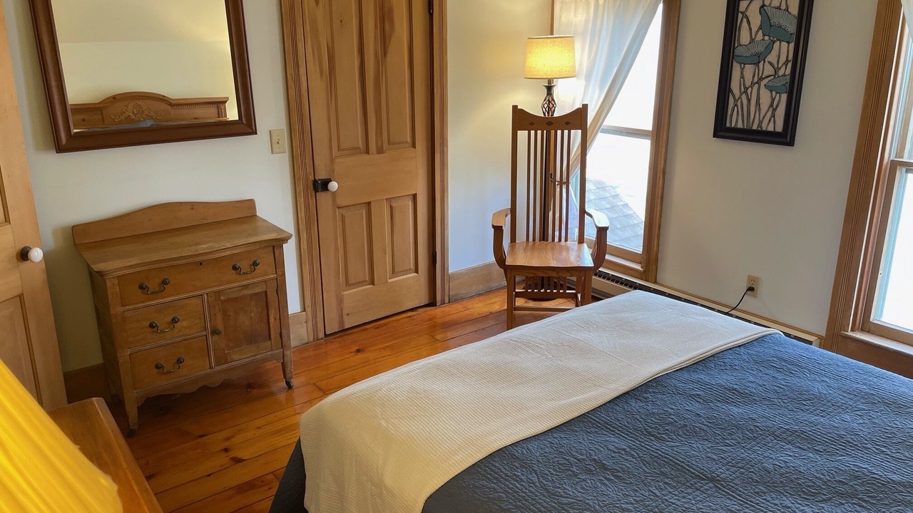 Photo of Bedroom in Vermilion