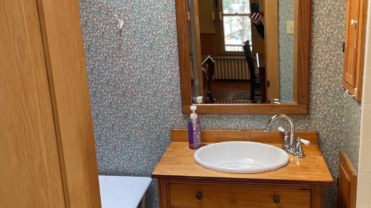 Photo of Bathroom in Vermilion