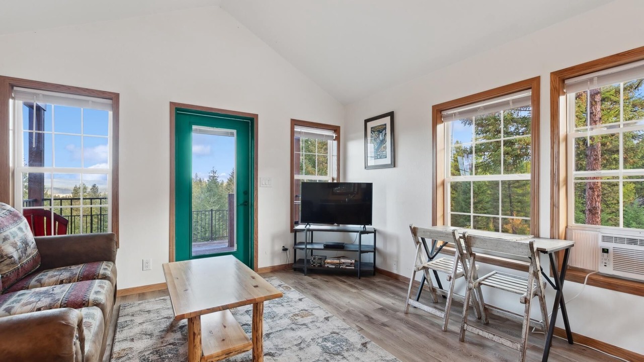 Photo of Livingroom in Whitefish