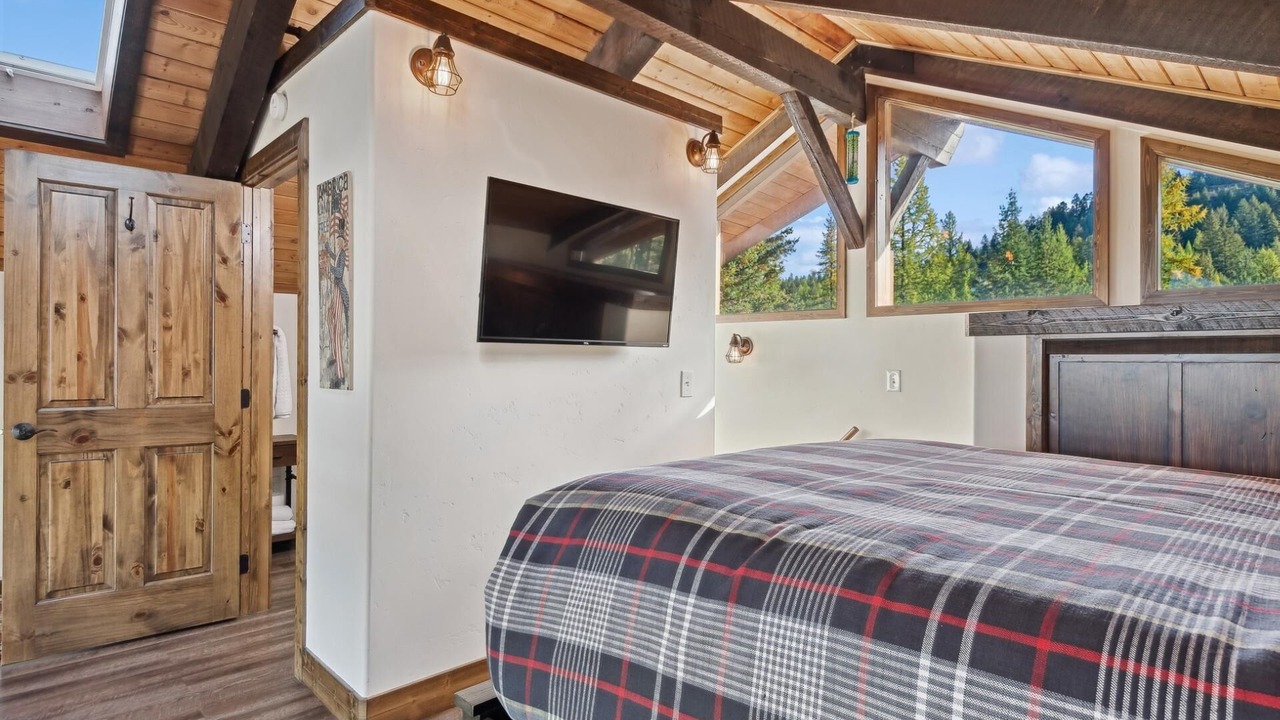 Photo of Bedroom in Whitefish