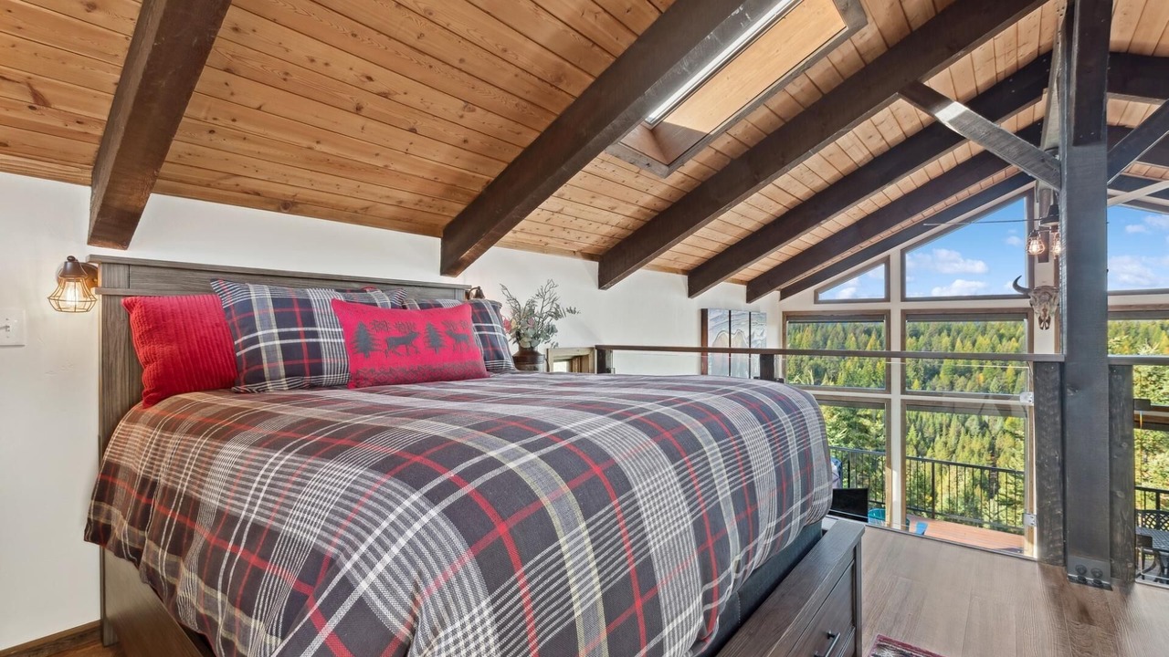 Photo of Bedroom in Whitefish