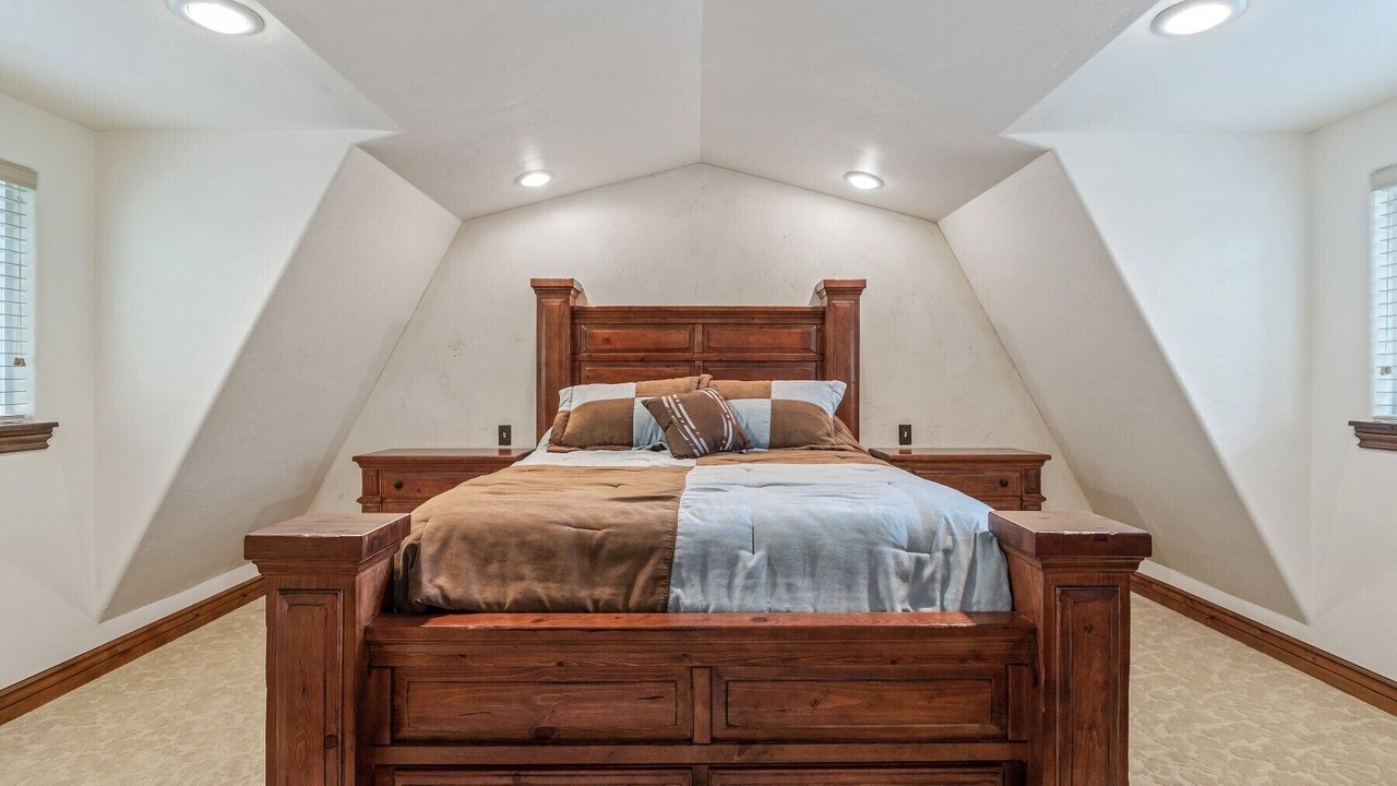 Photo of Bedroom in Athol