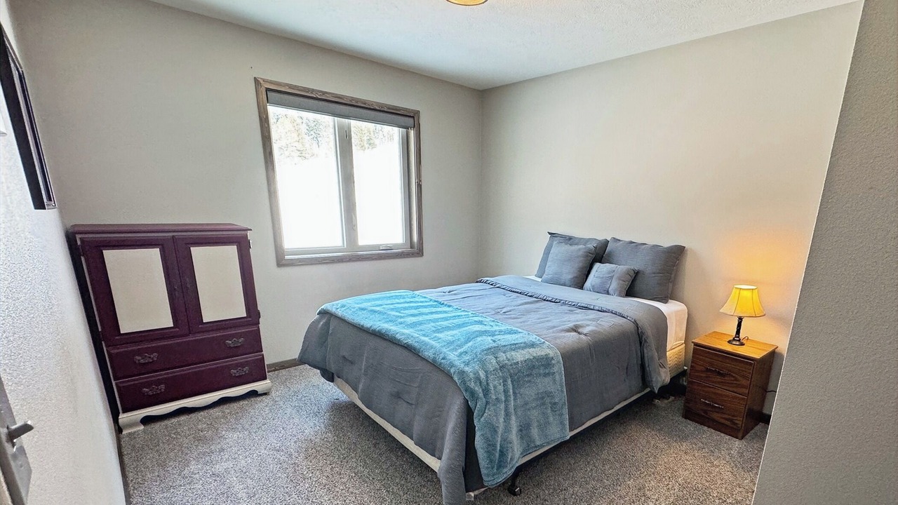 Photo of Bedroom in Roscoe