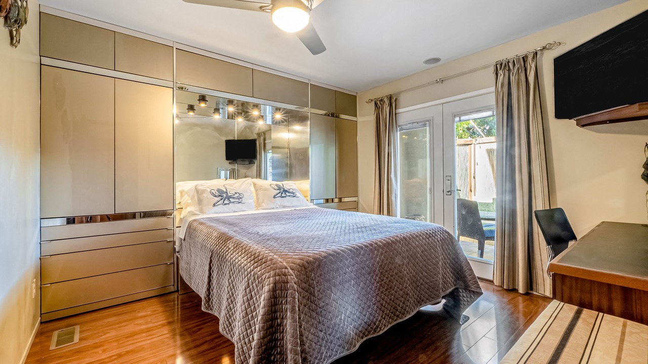 Photo of Bedroom in Crown Point