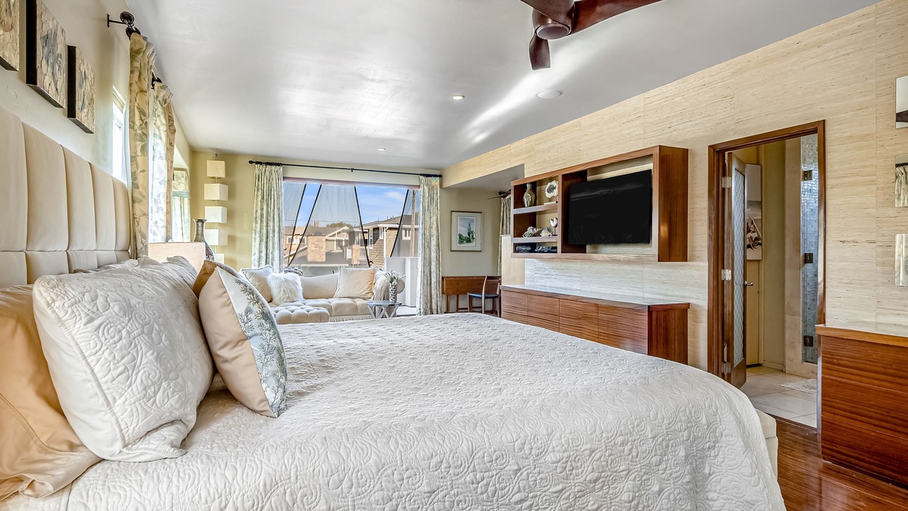 Photo of Bedroom in Crown Point