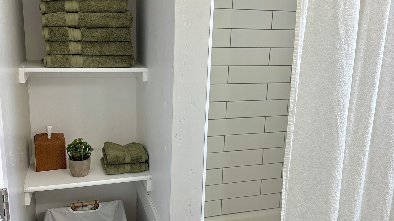 Photo of Bathroom in Frontier