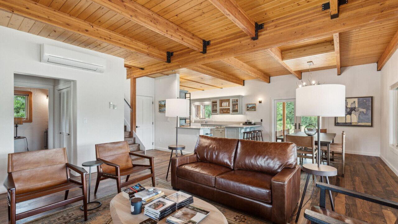 Photo of Livingroom in Grantsdale