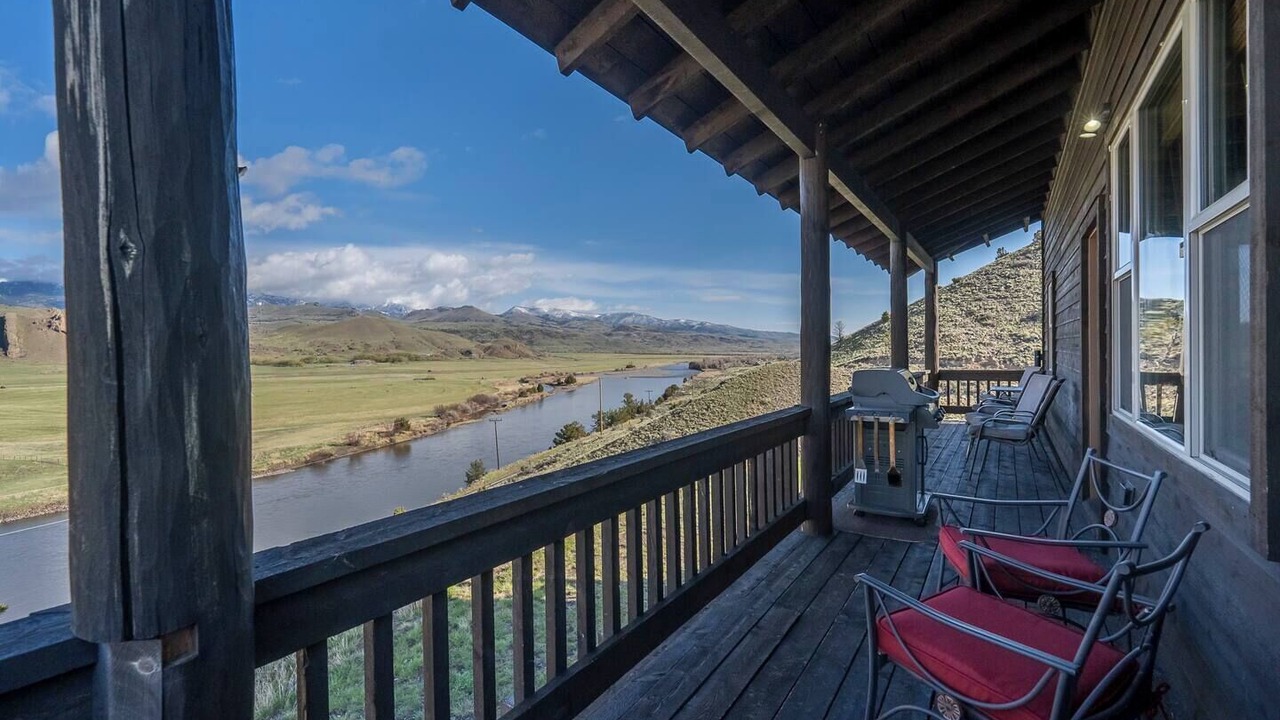 Photo of Patio Balcony in Emigrant