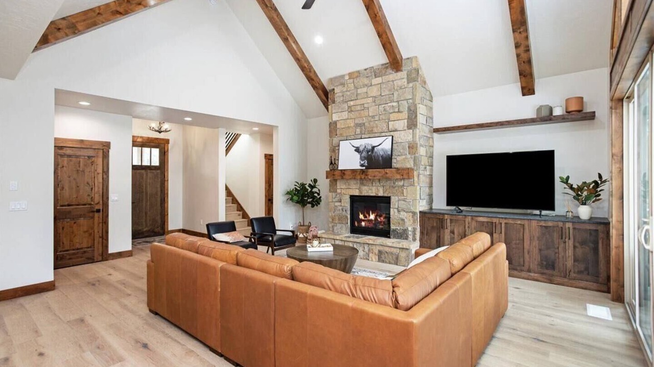 Photo of Livingroom in Donnelly