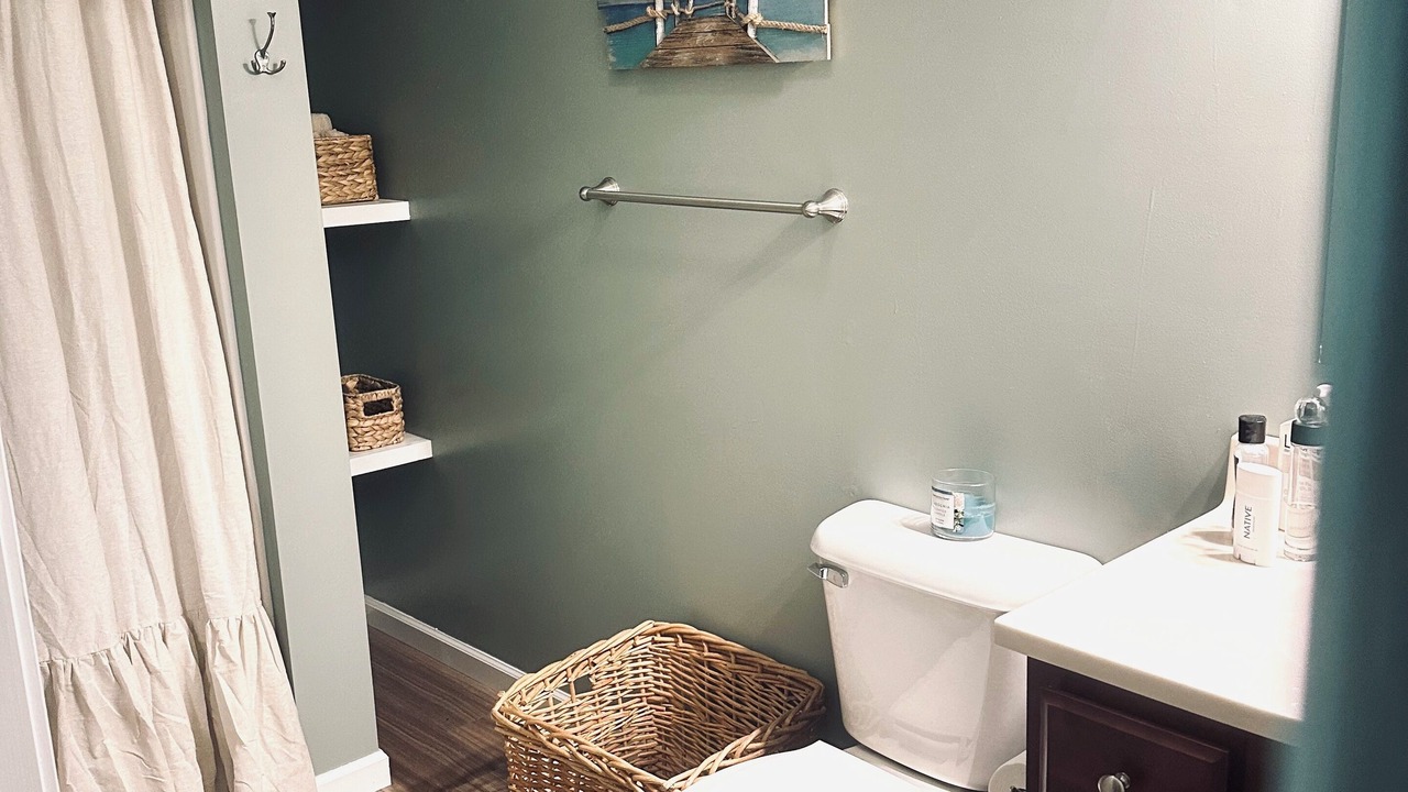 Photo of Bathroom in Jamestown