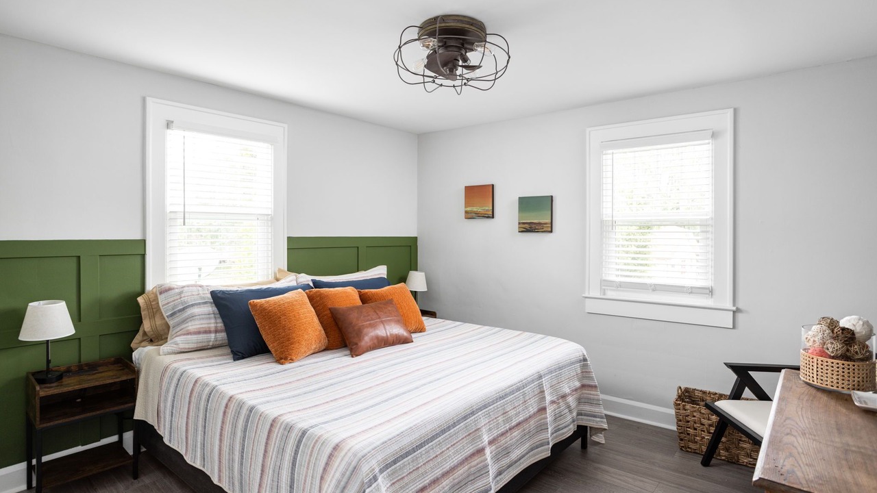 Photo of Bedroom in Speedway
