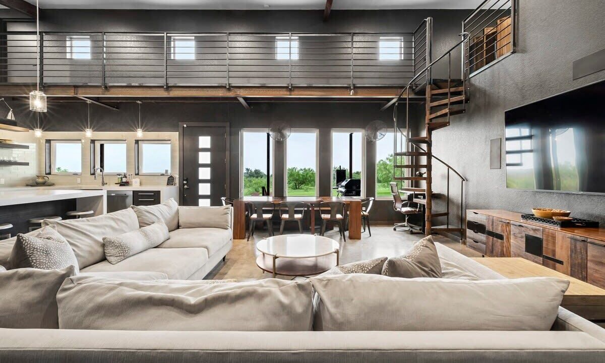 Photo of Livingroom in Fredericksburg