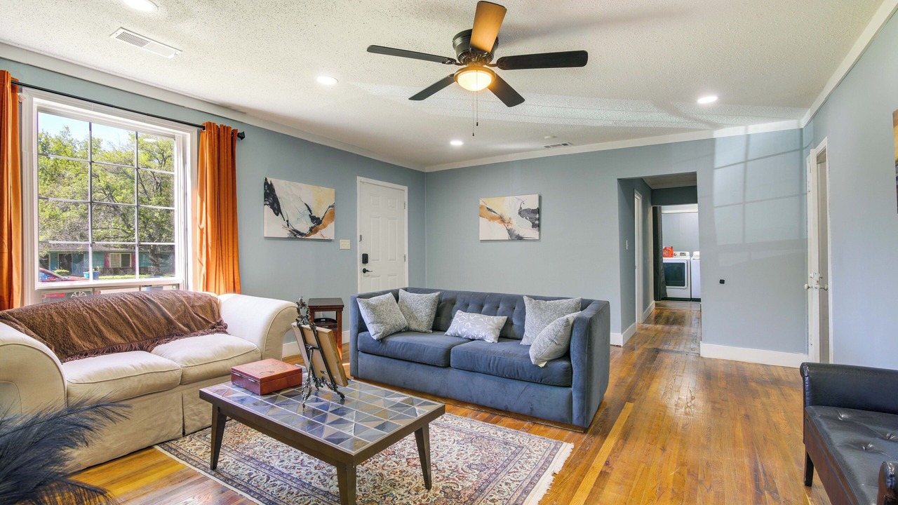 Photo of Livingroom in Clarksdale