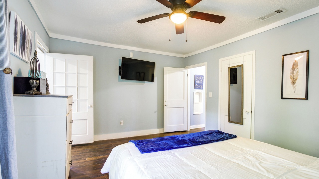 Photo of Bedroom in Clarksdale