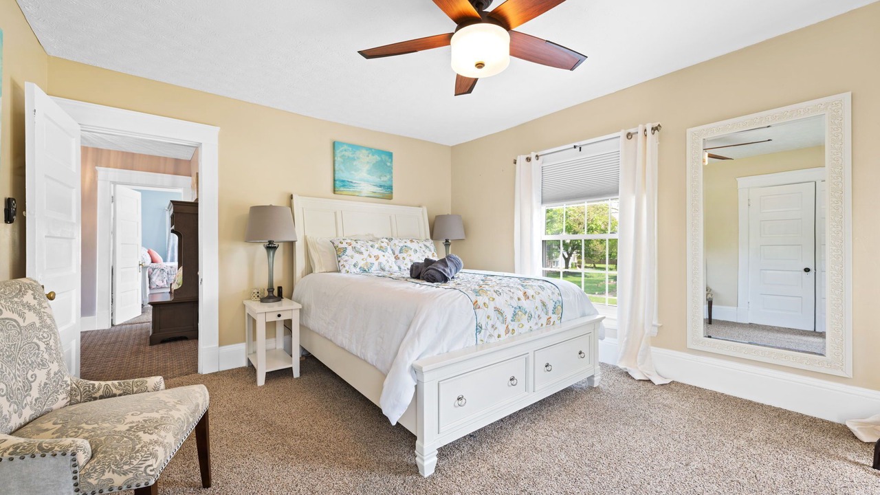 Photo of Bedroom in Lorain