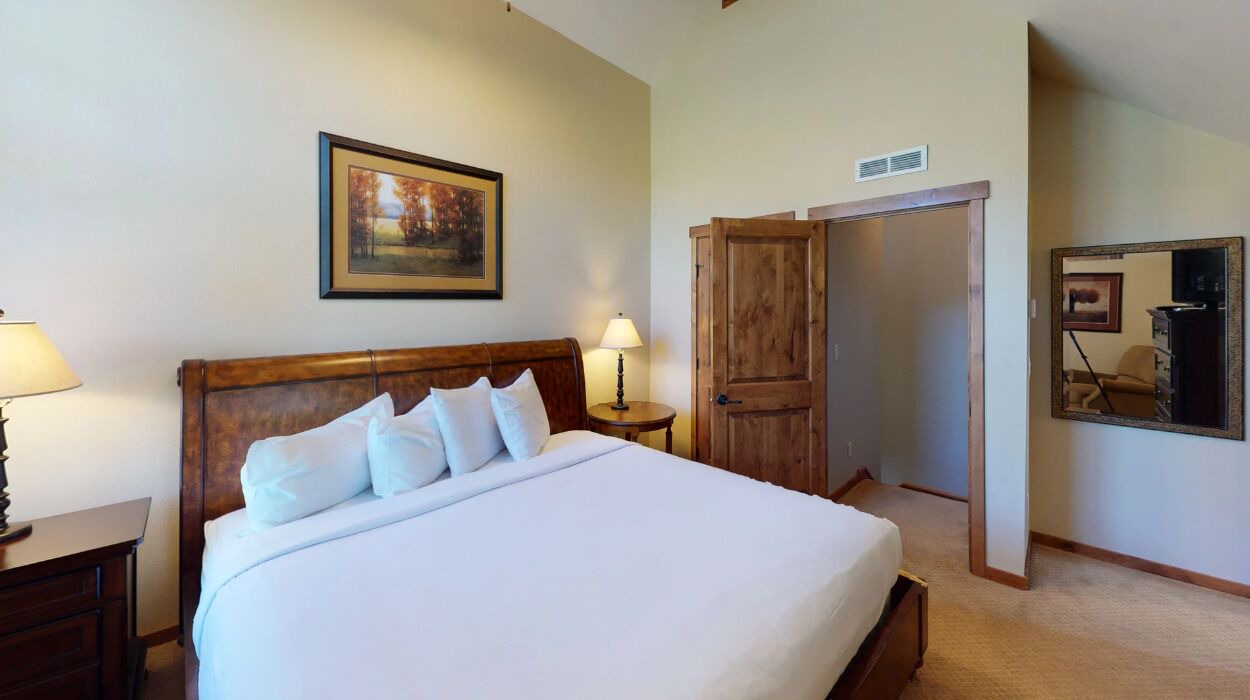Photo of Bedroom in Tamarack Resort