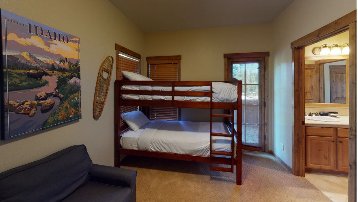 Photo of Bedroom in Tamarack Resort
