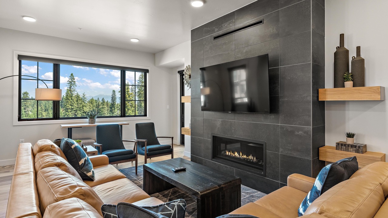 Photo of Livingroom in Tamarack Resort