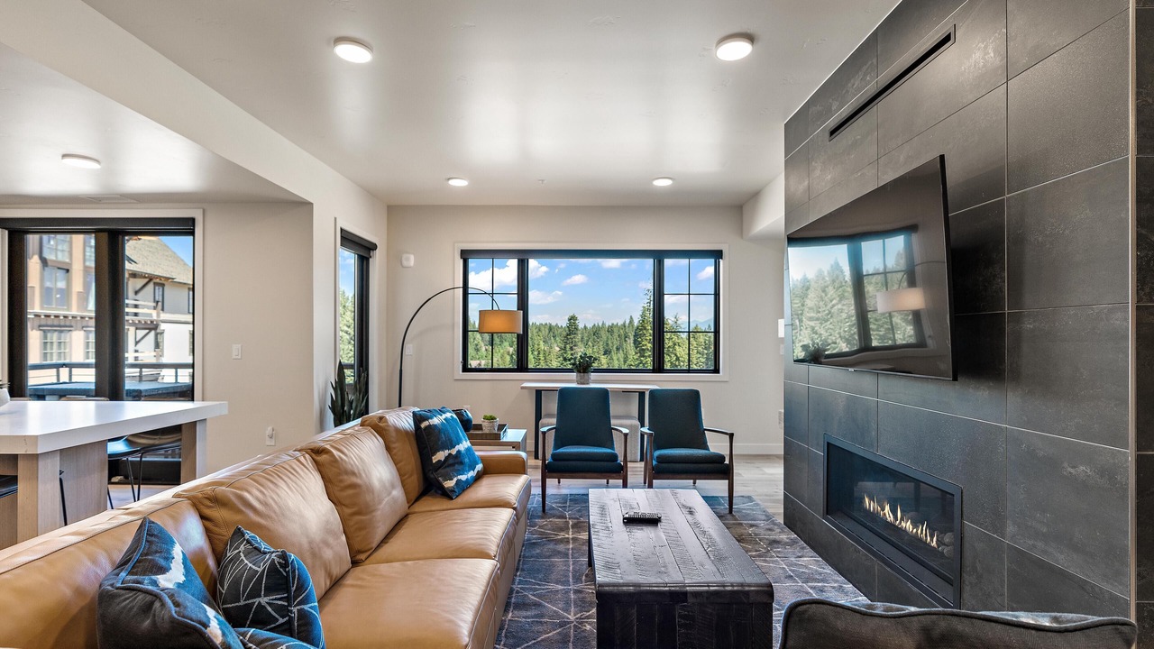 Photo of Livingroom in Tamarack Resort