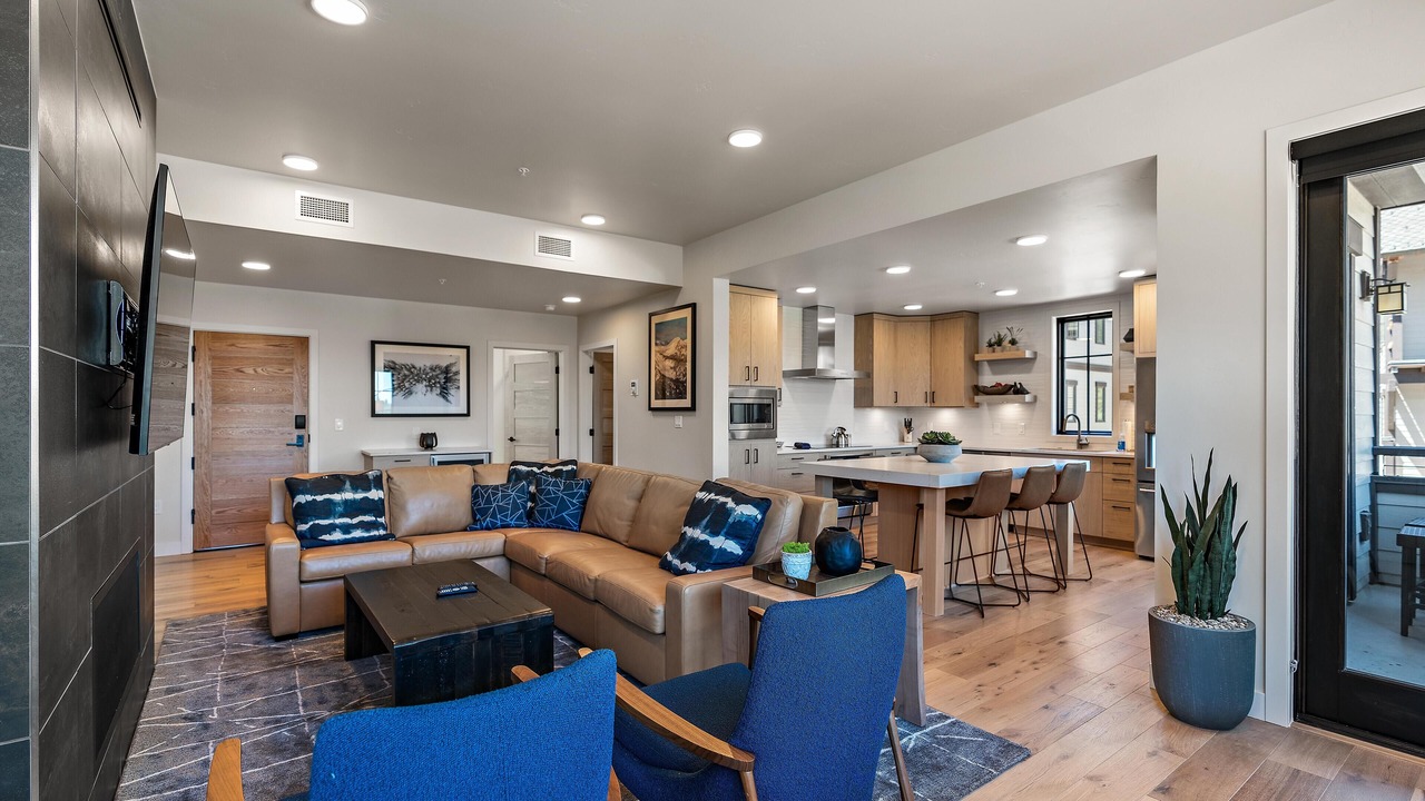 Photo of Livingroom in Tamarack Resort
