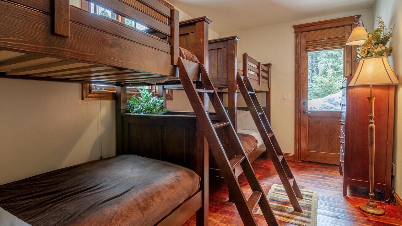 Photo of Bedroom in Tamarack Resort