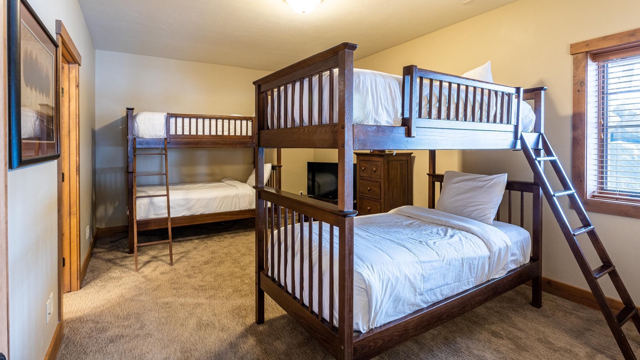 Photo of Bedroom in Tamarack Resort