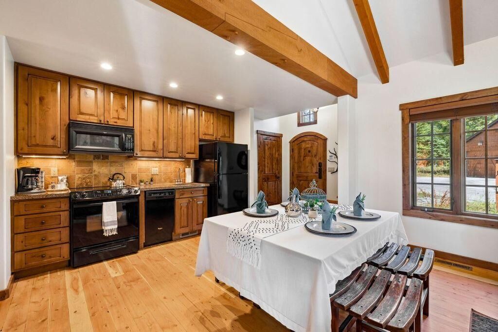 Photo of Kitchen in Tamarack