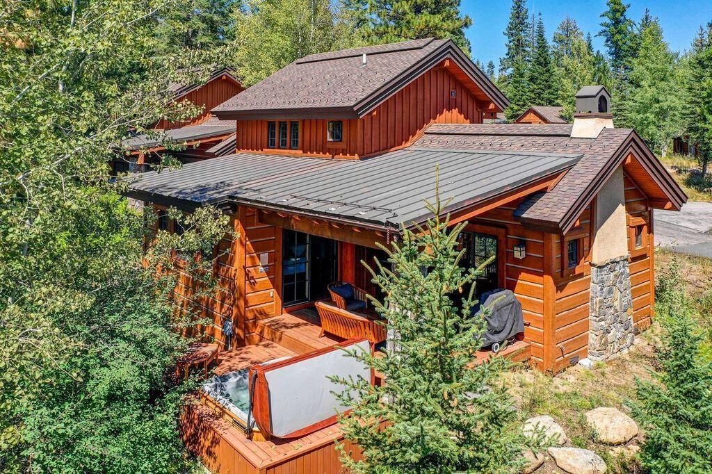Photo of Outdoor in Tamarack