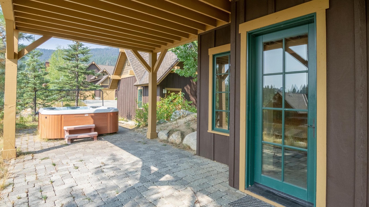 Photo of Patio Balcony in Tamarack Resort