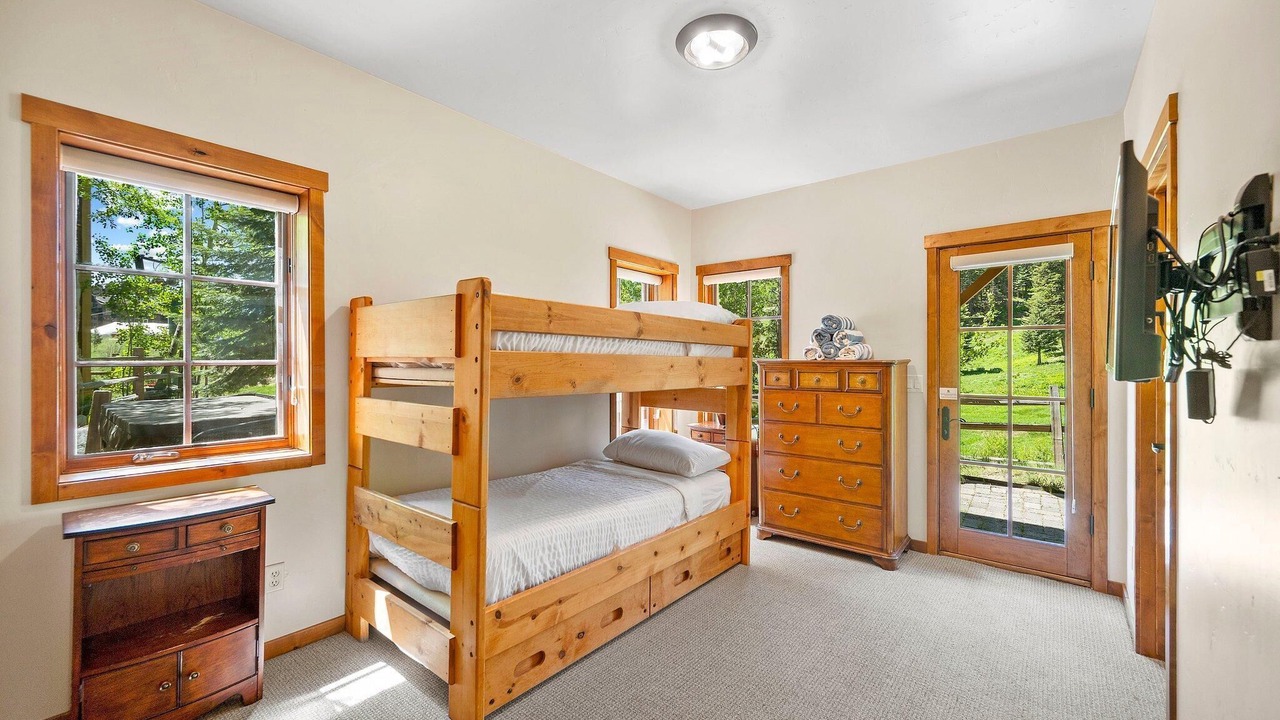 Photo of Bedroom in Tamarack Resort