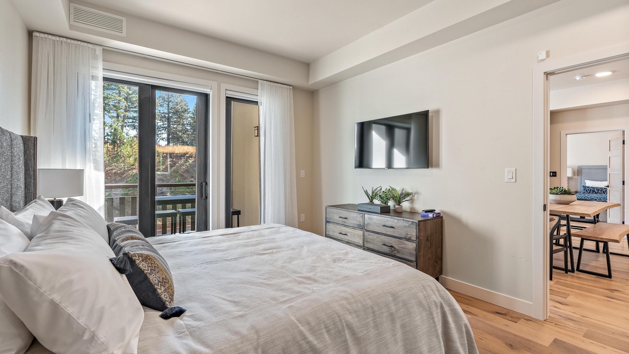 Photo of Bedroom in Tamarack Resort