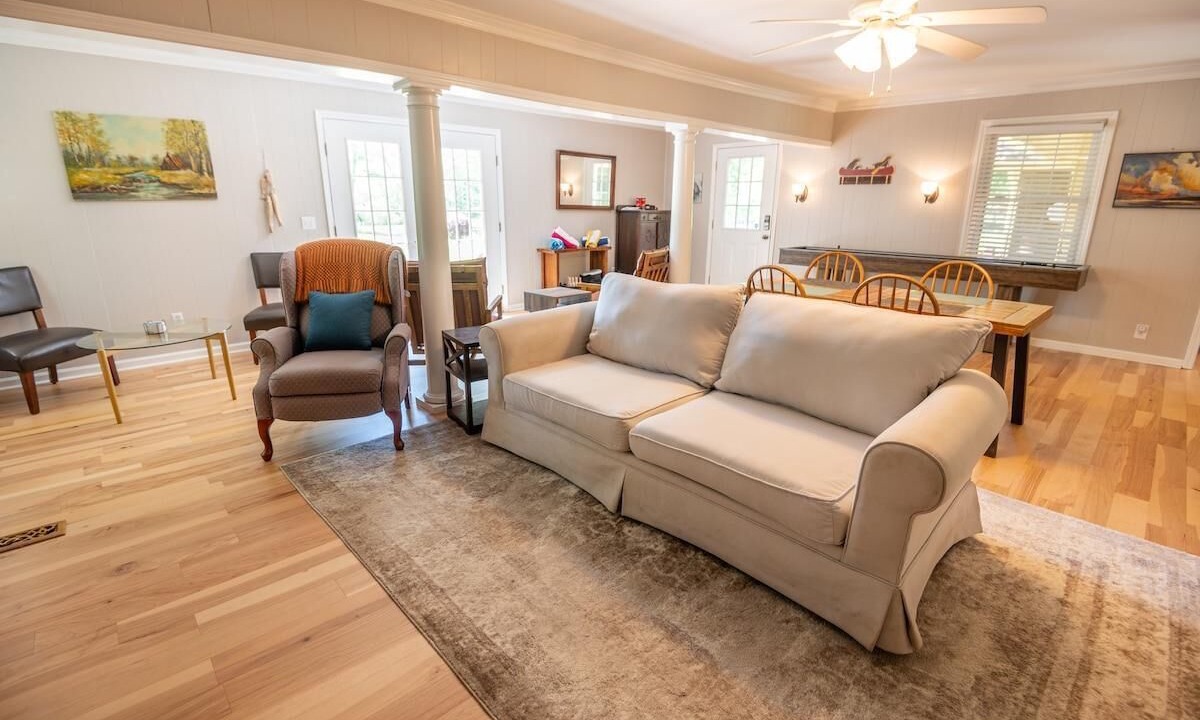 Photo of Livingroom in Summerton