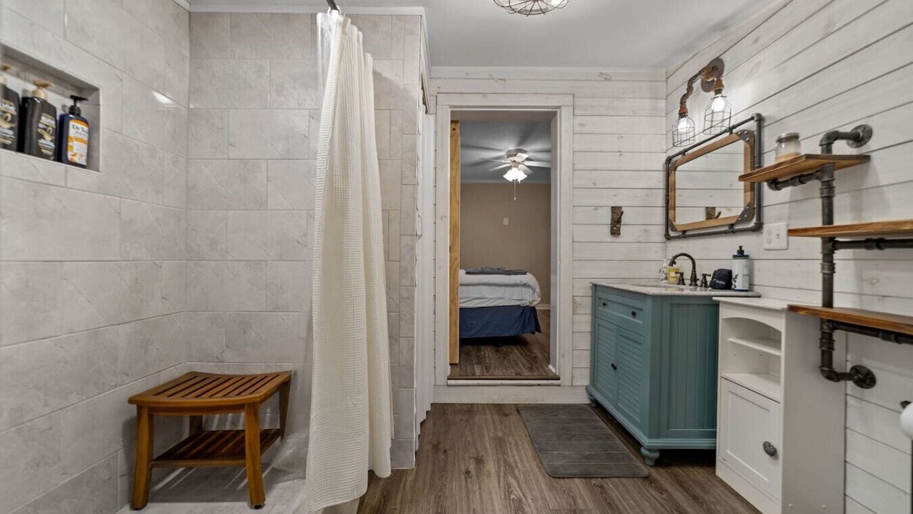 Photo of Bathroom in Albemarle