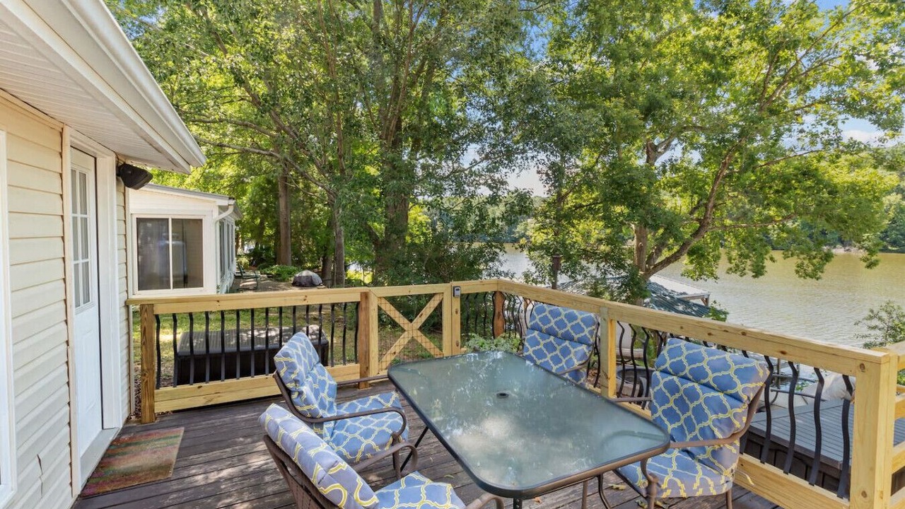 Photo of Outdoor in Albemarle